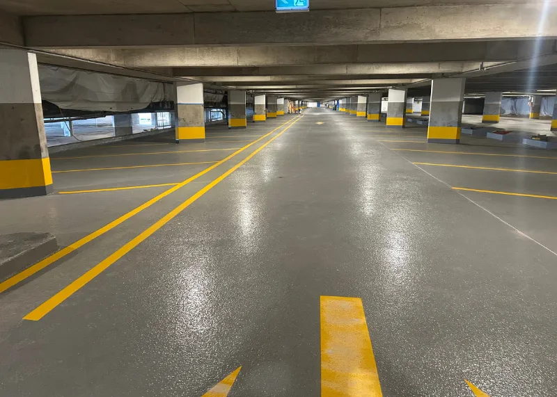 Installation de la membrane de stationnement au garage Louis-Colin
